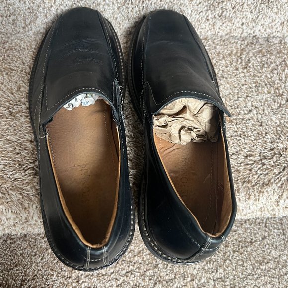 Bostonian Men\'s Black Leather Slip-on Shoes. main image 6